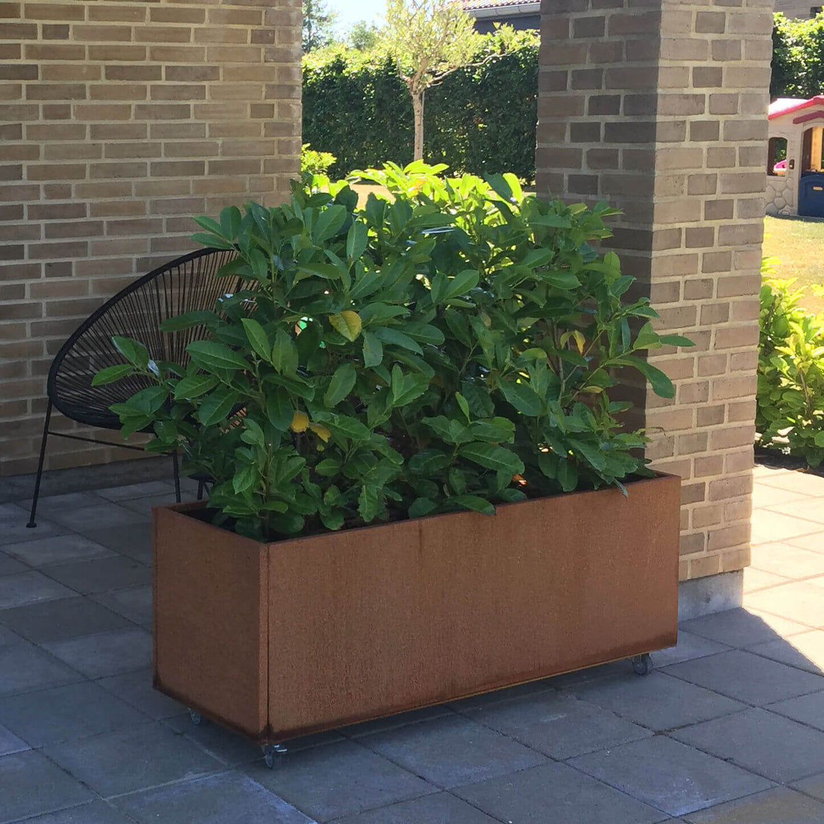 Højbed i Rå Jern eller Corten Stål? – Haveteknik.dk